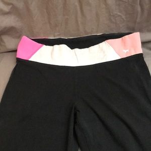 PINK Victoria’s Secret yoga pants